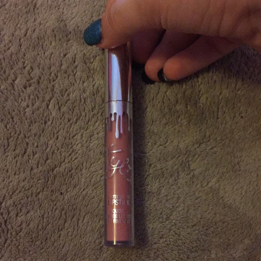 kylie lipstick